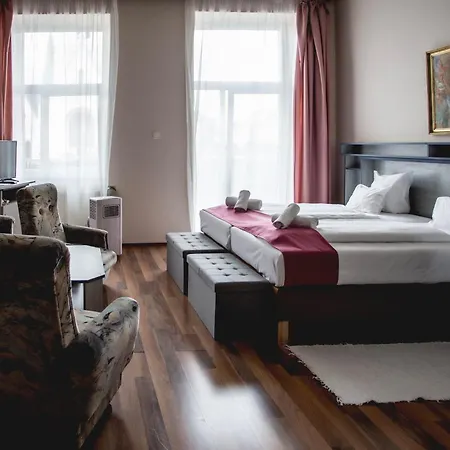 Kapos Hotel