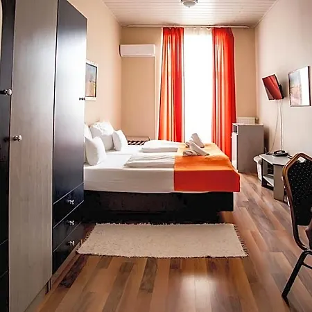 Kapos Hotel 3*