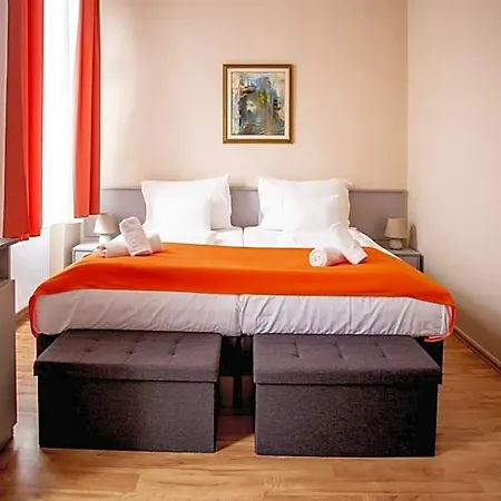 Kapos Hotel 3*